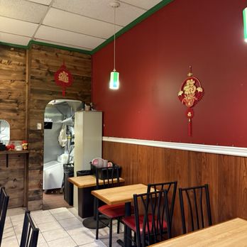Youpo Noodles HI - Inside - Noodles Near Me - Honolulu, Hawaii