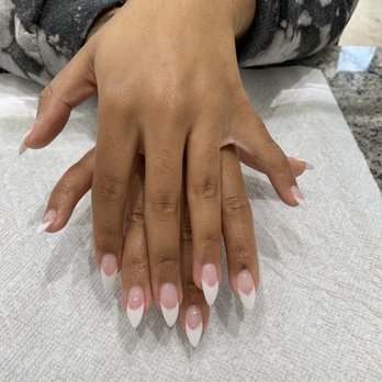 21 Nail Lounge - Nails - Nail Salons Near Me - Alexandria, Virginia