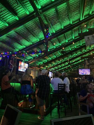 Green Iguana Bar & Grill by null