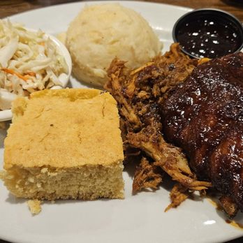 Lucille's American Cafe - American Near Me - Winter Haven, Florida