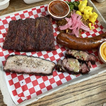 Animales Barbeque - Sample platter - Barbeque Near Me - Minneapolis, Minnesota