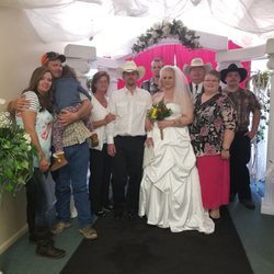 Blooms And Grooms - Small and beautifully created. Perfect wedding.