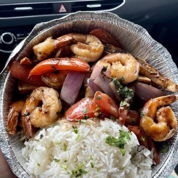 Icaru - Camaron Saltado...Stir fried shrimp, sautéed with onions, tomatoes, french fries, served with white rice... - Peruvian Near Me - New Haven, Connecticut Icaru - Camaron Saltado...Stir fried shrimp, sautéed with onions, tomatoes, french fries, served with white rice... - Peruvian Near Me - New Haven, Connecticut