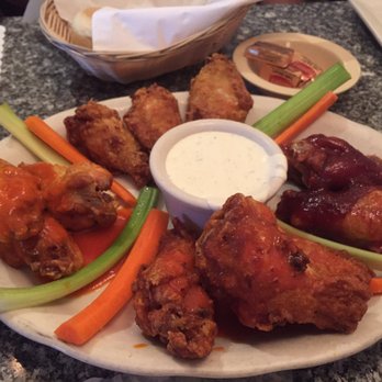 Chi Chi's Pizza - Combo wings (comes with their 4 different flavors) and a side of ranch :) - Pizza Near Me - Saugus, California Chi Chi's Pizza - Combo wings (comes with their 4 different flavors) and a side of ranch :) - Pizza Near Me - Saugus, California