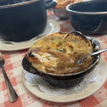 Bistrot Du Coin - French onion soup. - French Near Me - Washington, DC, District of Columbia Bistrot Du Coin - French onion soup. - French Near Me - Washington, DC, District of Columbia