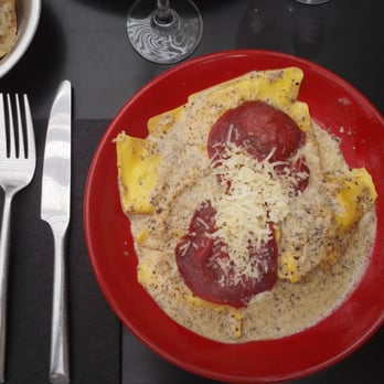Villalys - Raviolis à la truffe ! Bon mais trop onéreux. En revanche l'endroit est reposant et agréable et...peu connu des touristes ! - French Near Me - Paris, 75 Villalys - Raviolis à la truffe ! Bon mais trop onéreux. En revanche l'endroit est reposant et agréable et...peu connu des touristes ! - French Near Me - Paris, 75