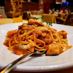 La Vecchia Ristorante - Linguine Salmone with Shrimp
