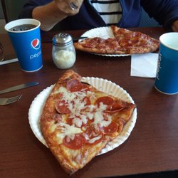 West Brattleboro Pizza - 29 mai 2023 à 13h32