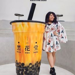 Giant bubble tea for photo ops Giant bubble tea for photo ops