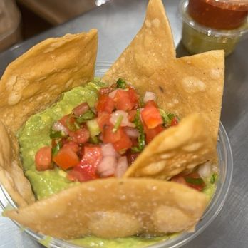 El Toro Tortilleria - Guacamole - Mexican Near Me - Fresno, California El Toro Tortilleria - Guacamole - Mexican Near Me - Fresno, California