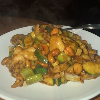 Szechuan Garden - Chicken with Cashew Nuts - Chinese Near Me - Fair Oaks, California Szechuan Garden - Chicken with Cashew Nuts - Chinese Near Me - Fair Oaks, California