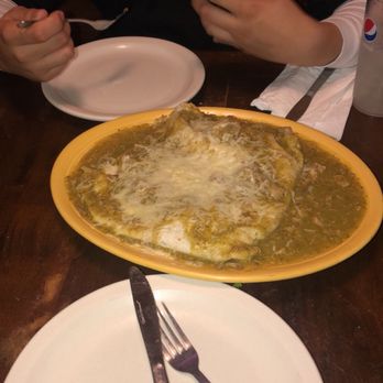 Osuna's Restaurant - burrito , chile verde - Mexican Near Me - Walnut, California Osuna's Restaurant - burrito , chile verde - Mexican Near Me - Walnut, California
