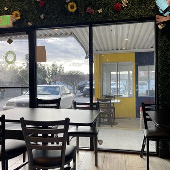 Que Chimba Parce - Partial dining and extended enclosed patio - Colombian Near Me - Fontana, California Que Chimba Parce - Partial dining and extended enclosed patio - Colombian Near Me - Fontana, California