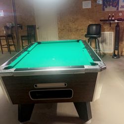 Creekmore's Sports Bar