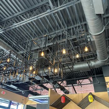 Kinya Ramen - Lighting and hut style booths - Ramen Near Me - Saint Johns, Florida