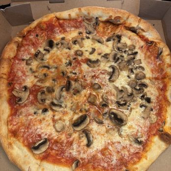 Mazzola's West Italian Restaurant - 14" Pizza w/ Mushrooms - Italian Near Me - Davie, Florida Mazzola's West Italian Restaurant - 14" Pizza w/ Mushrooms - Italian Near Me - Davie, Florida