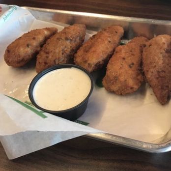 Jakes - Bars Near Me - Mansfield, Texas