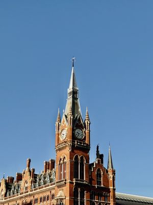 St Pancras International by null