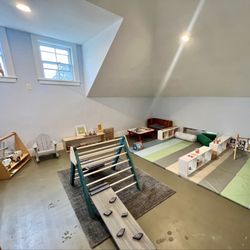 Star Path Montessori - Playroom - toddlers