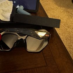 Sunglass Hut - Clearview of sunglasses