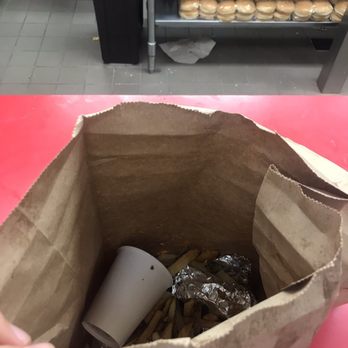 Five Guys - Customer order on amazon restaurants - Burgers Near Me - Kirkland, Washington