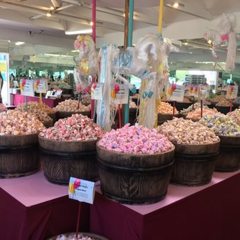 Carousel Taffy - 04.29.18 also a selection of sugar free taffy, assorted bags of 4-oz, 8-oz or 1-lb, caramel corn and other candy - Candy Stores Near Me - Morro Bay, California Carousel Taffy - 04.29.18 also a selection of sugar free taffy, assorted bags of 4-oz, 8-oz or 1-lb, caramel corn and other candy - Candy Stores Near Me - Morro Bay, California