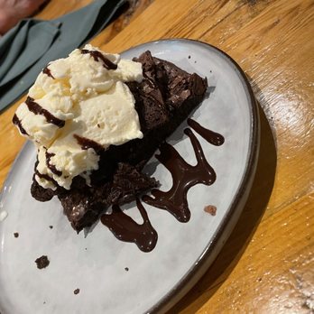 The Tradewinds Pub - Brownie - Irish Pub Near Me - Reedley, California The Tradewinds Pub - Brownie - Irish Pub Near Me - Reedley, California