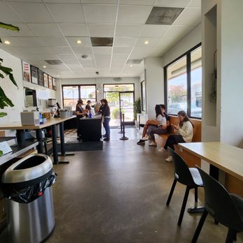 Bopomofo Cafe - Interior of cafe and waiting area for orders. - Bubble Tea Near Me - San Gabriel, California