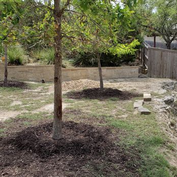 San Antonio Landscaping & Design - Right Side Yard Before - Landscape Architects or Designers Near Me - Selma, Texas San Antonio Landscaping & Design - Right Side Yard Before - Landscape Architects or Designers Near Me - Selma, Texas