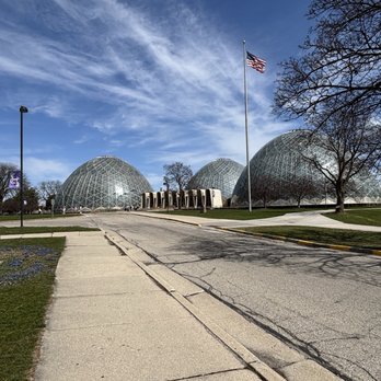 Mitchell Park Domes - Parks Near Me - Milwaukee, Wisconsin