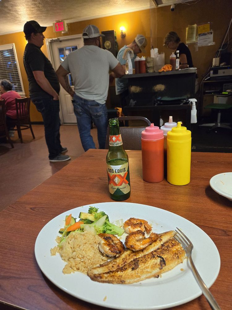 Edna Seafood and Grill Logo