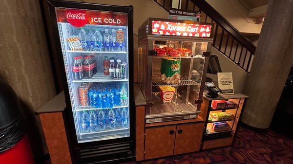 Cinemark Century North Hollywood and XD by null