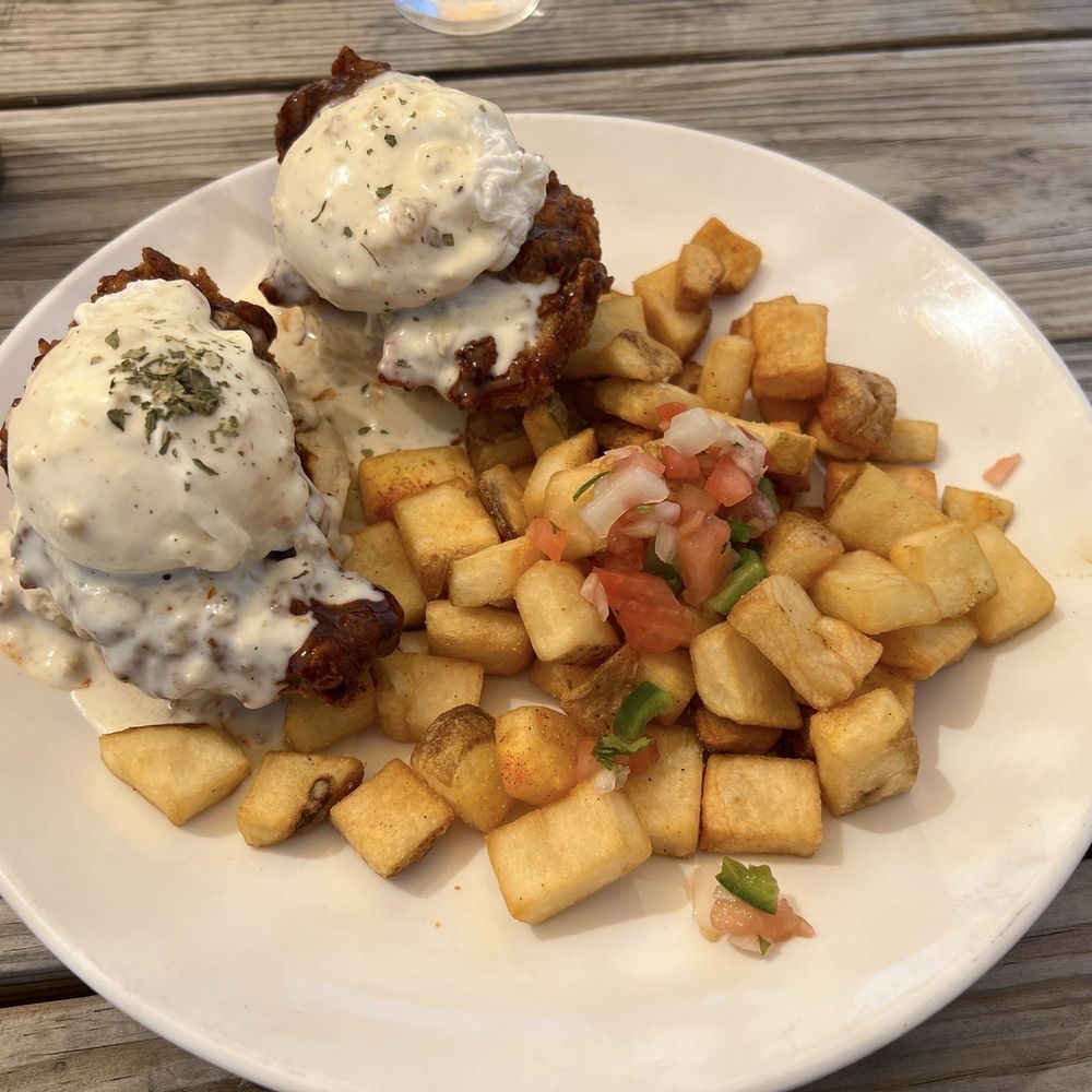 Big Machine Distillery & Tavern - Nashville Benedict - Distilleries Near Me - Nashville, Tennessee