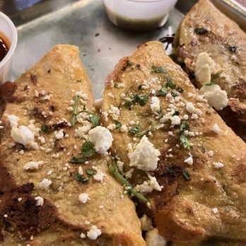 PaveMint Taphouse and Grill - Bars Near Me - Front Royal, Virginia