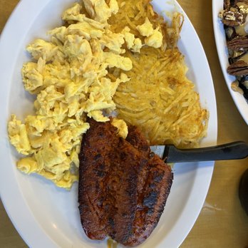 Griddlecakes - Portuguese sausage, Scrambled eggs and Hash Browns - American Near Me - Las Vegas, Nevada Griddlecakes - Portuguese sausage, Scrambled eggs and Hash Browns - American Near Me - Las Vegas, Nevada