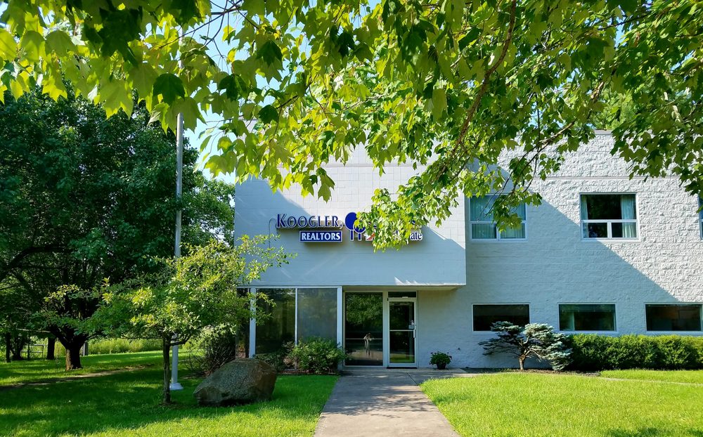 KOOGLEREYRE REALTORS Updated September 2024 4203 Curliss Ln