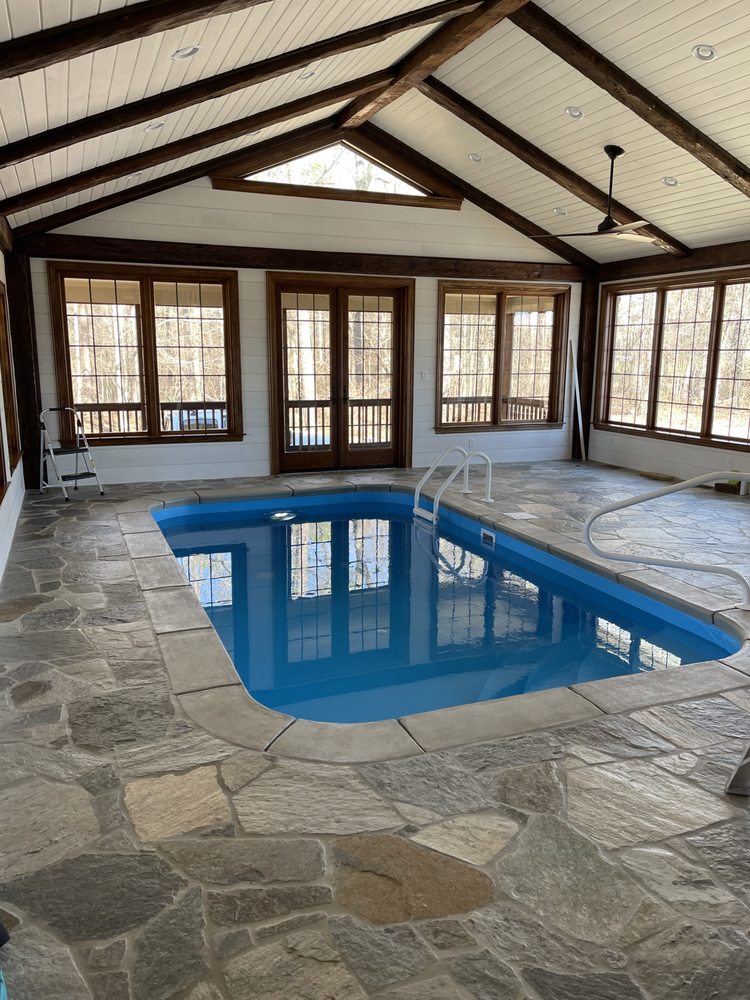 Social spots from APG Pools