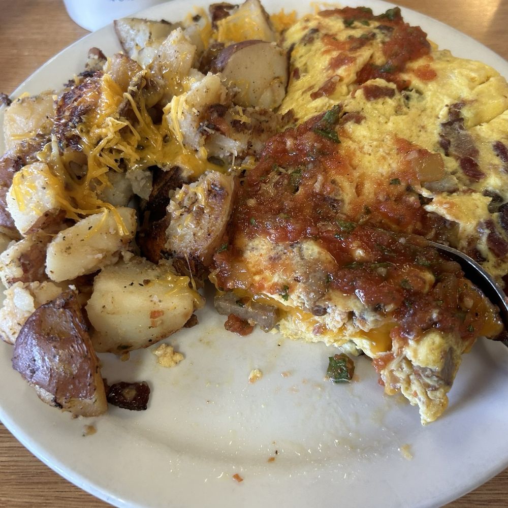 Antique Row Cafe - Bacon omelette and potatoes with just enough cheese - Breakfast & Brunch Near Me - El Cajon, California Antique Row Cafe - Bacon omelette and potatoes with just enough cheese - Breakfast & Brunch Near Me - El Cajon, California