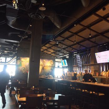Yard House - Vegetarian Near Me - Burbank, California