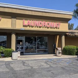 Laundromat - Front