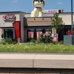 Raising Cane's Chicken Fingers - The Mascot on the roof 07-03-2023