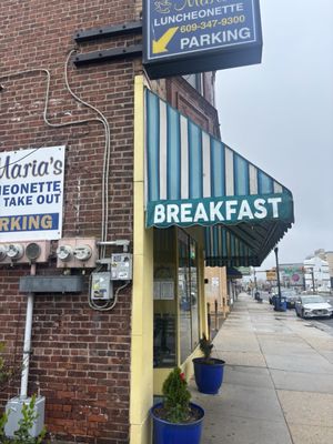 Maria's Luncheonette by null