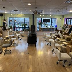 AnnLe's Nail Bar - New update equipments