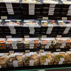 Sprouts Farmers Market - Ready to take meals