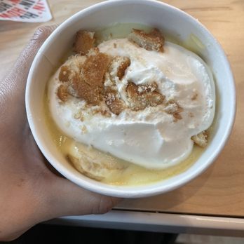 Howlin' Ray's - banana pudding - Southern Near Me - Pasadena, California Howlin' Ray's - banana pudding - Southern Near Me - Pasadena, California