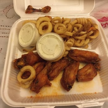 Hot Wings Cafe - Honestly... The wings suck here now... Barely any real meat on the wings, fries are half soggy, half cooked, and half not cooked/not edible. - Chicken Wings Near Me - Glendale, California