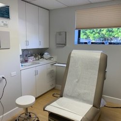 Gary Gibbon, MD - 3 Procedure Rooms