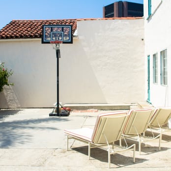 Westwood Hall - Hostels Near Me - Los Angeles, California Westwood Hall - Hostels Near Me - Los Angeles, California