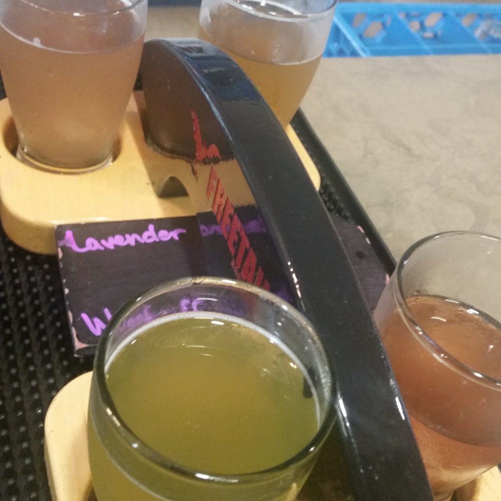 Freetail Brewing - Sanpler 4 for 4$ - Breweries Near Me - San Antonio, Texas Freetail Brewing - Sanpler 4 for 4$ - Breweries Near Me - San Antonio, Texas