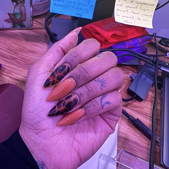 CreméLux Nail Spa - Nail Salons Near Me - Baltimore, Maryland CreméLux Nail Spa - Nail Salons Near Me - Baltimore, Maryland